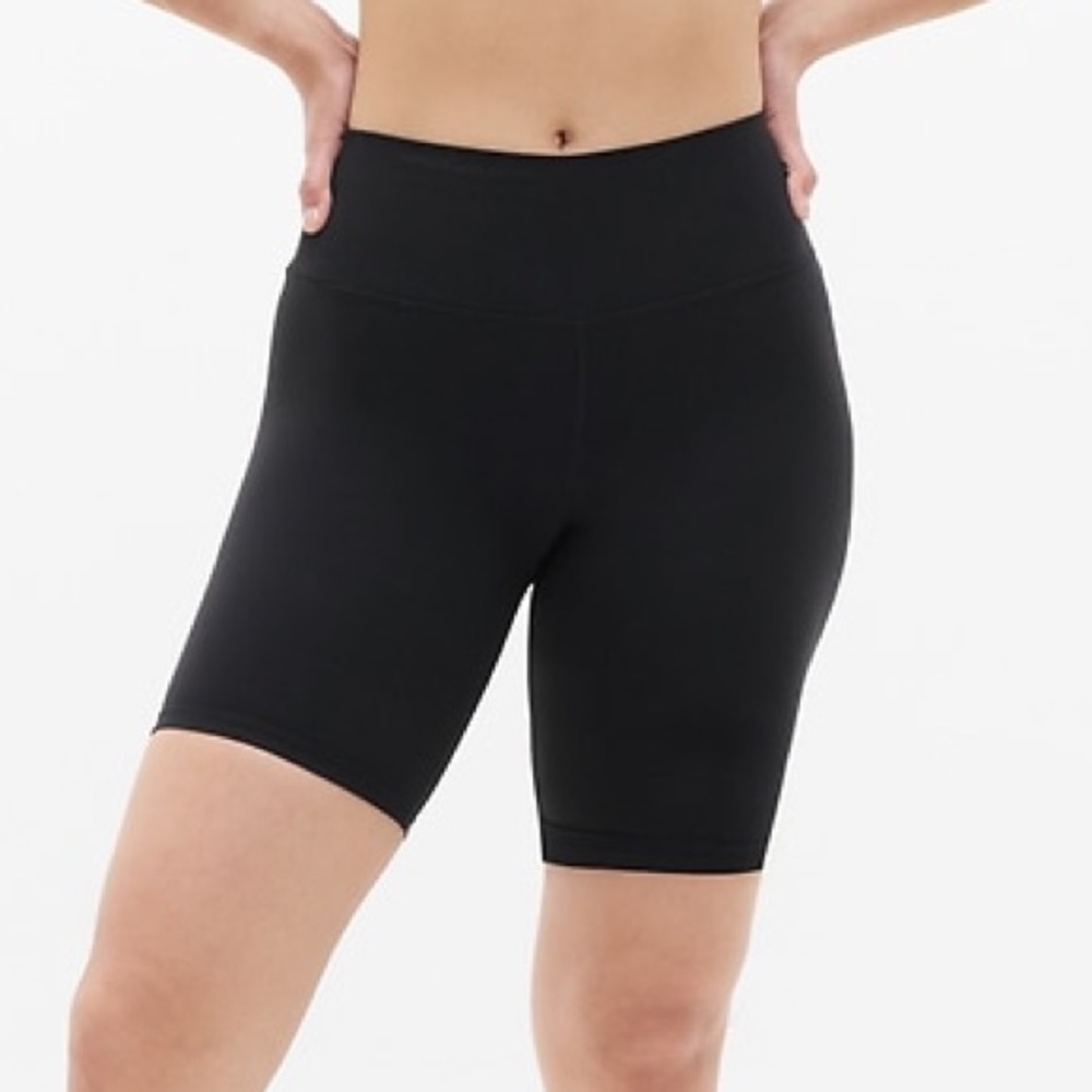 Athleta Transcend 7” High Rise Black Stretch Athletic Bike Shorts 798634 EUC S